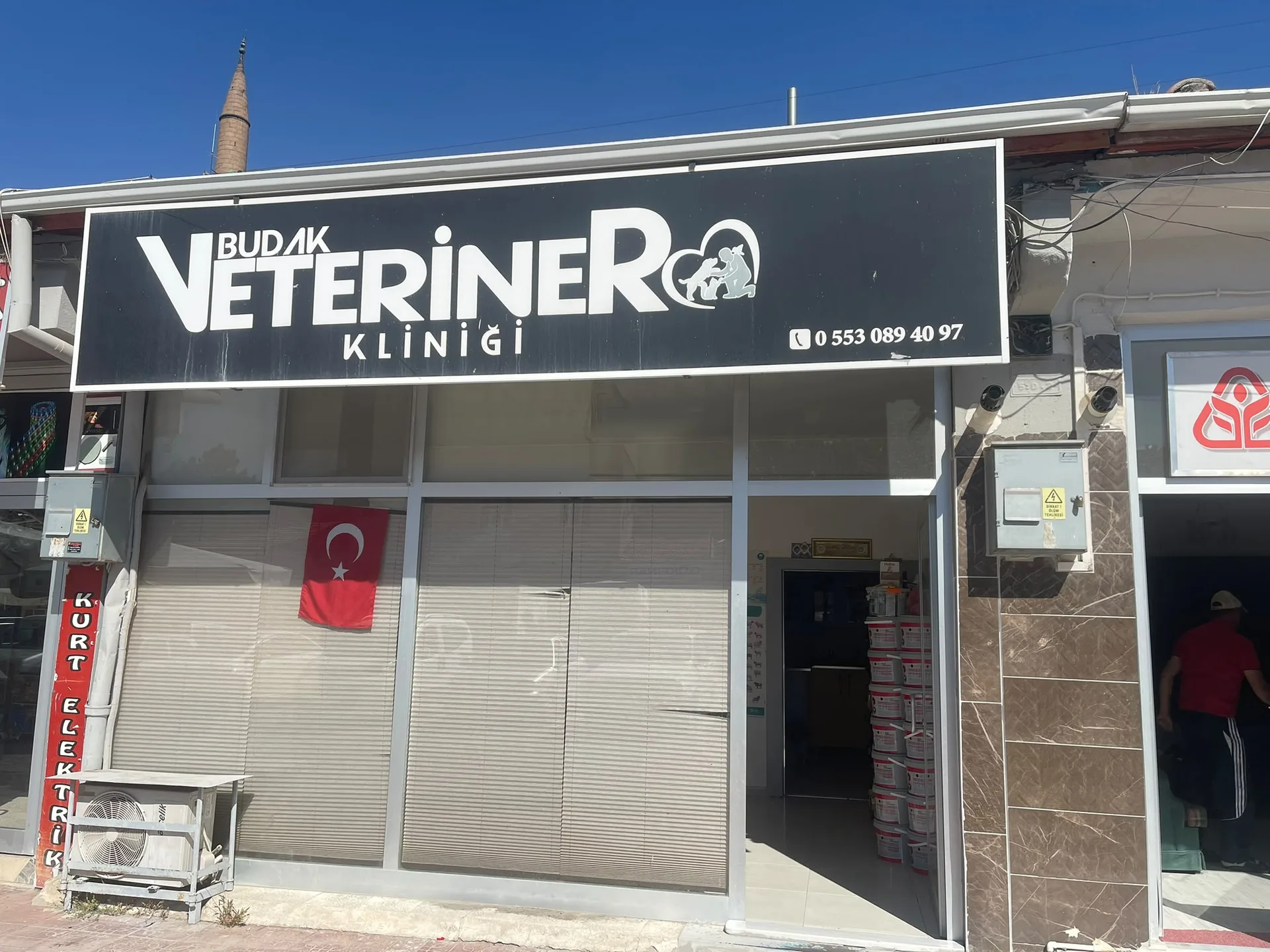 Budak Veteriner Kliniği dış cephesi